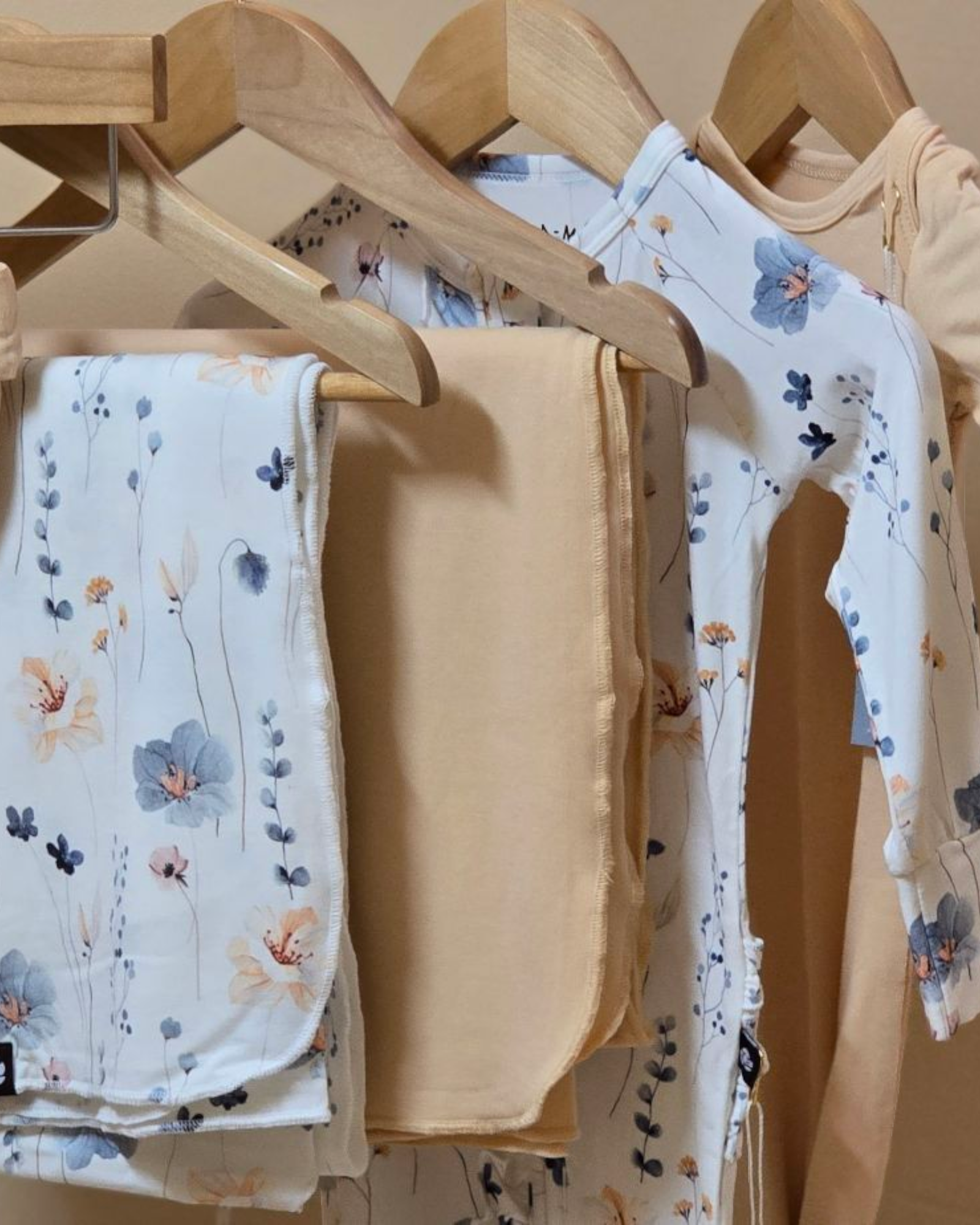 Bamboo Swaddle - Cotton Flower