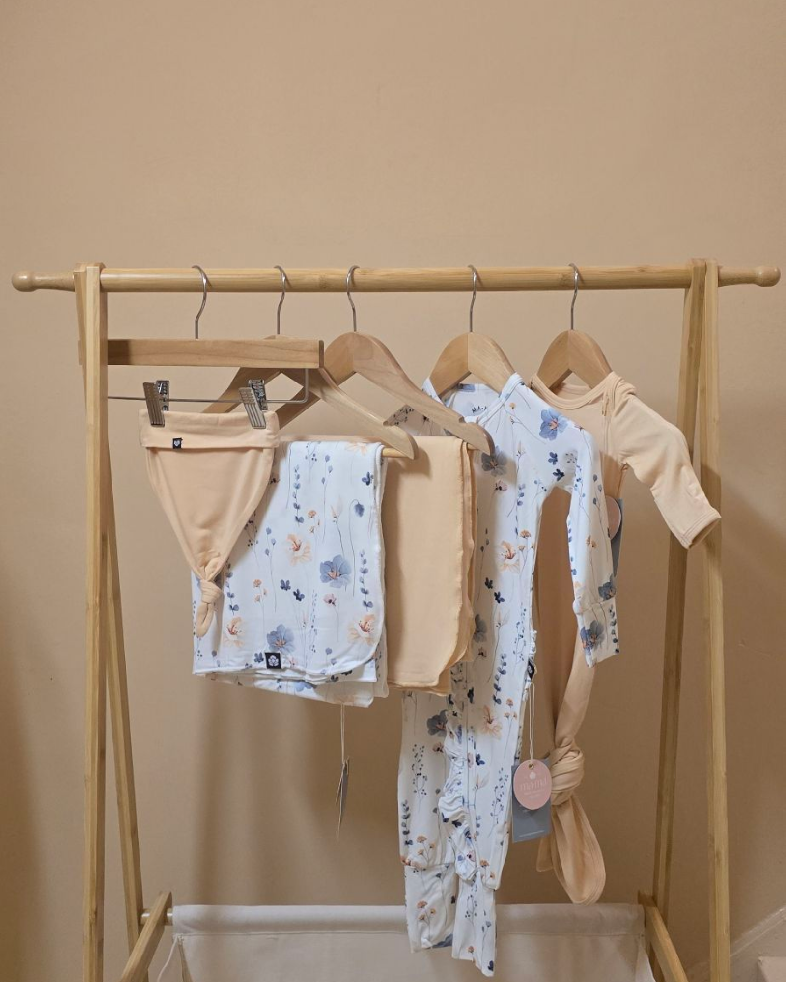 Bamboo Swaddle - Cotton Flower